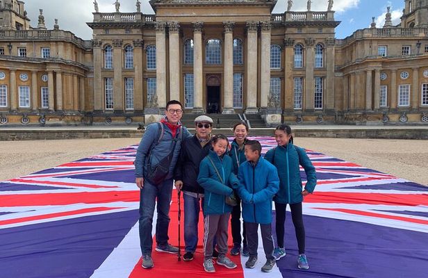 Private Full Day Tour to The Cotswolds & Blenheim Palace