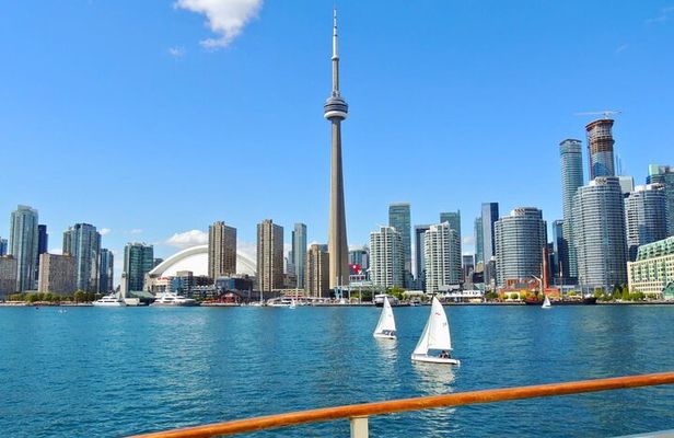 Best of Toronto City Tour with Boat Cruise & CN Tower