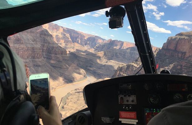 Grand Canyon West Rim Below and Beyond Helicopter Tour