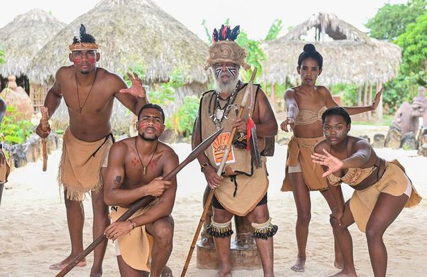 Adventure Tour con Buggies Ziplining Cenote y Taino Culture