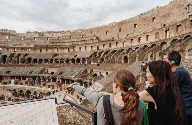 Colosseum Express Guided Tour with Roman Forum Access