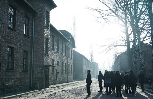 Auschwitz-Birkenau Guided Tour with Hotel Pick up
