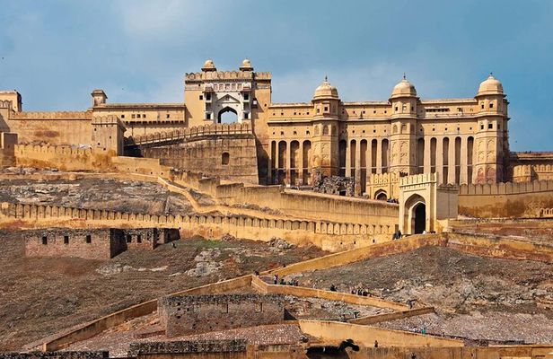 Jaipur Full Day Private Guided Tour with Pick-Up & Drop