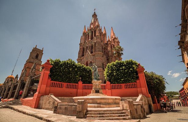 Private Day Tour to San Miguel from Guanajuato