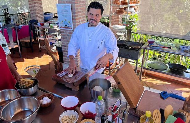 Puerto Vallarta Market Tour and Mexican Cooking Class Experience