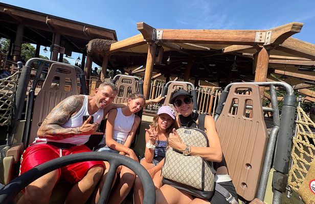 Shanghai Disneyland Private Day Trip