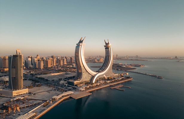 Doha's Private City Tour Experience With Transportation