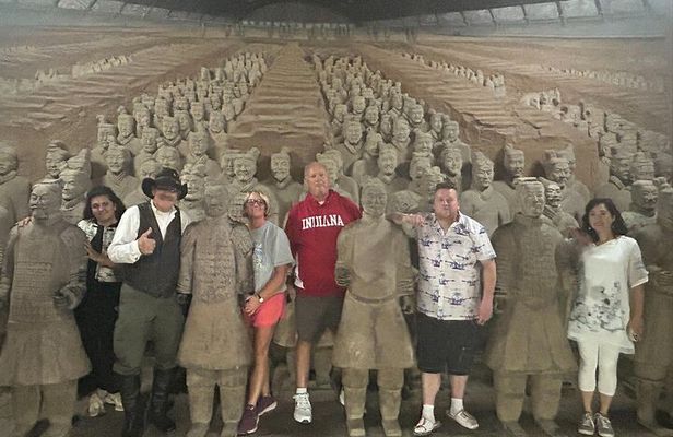 Amazing Mini Group Xian Day Tour to Terracotta Army, Pagoda
