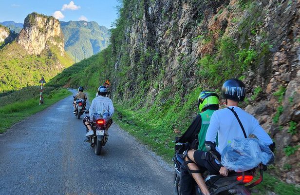 Ha Giang Loop 3-Day Tour with Extra Night & Pickup