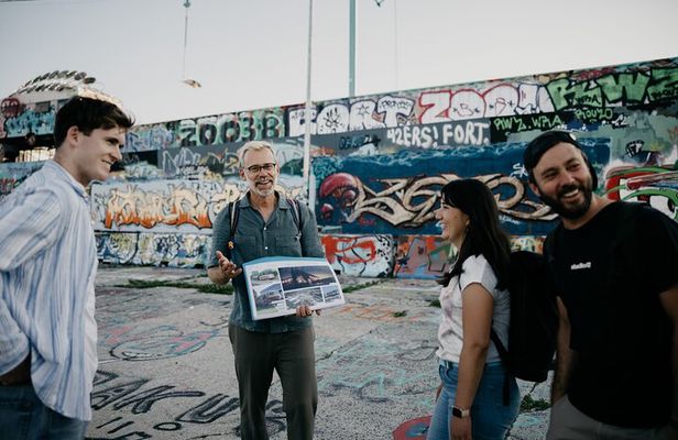 Munich Street Art Tour & Stencil Workshop