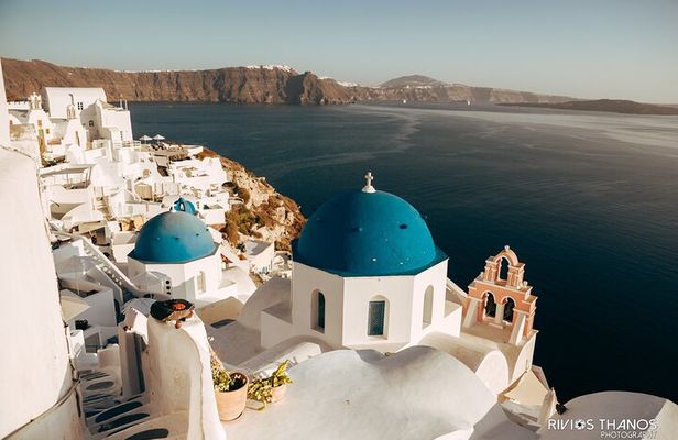 Santorini Sights & Flavors