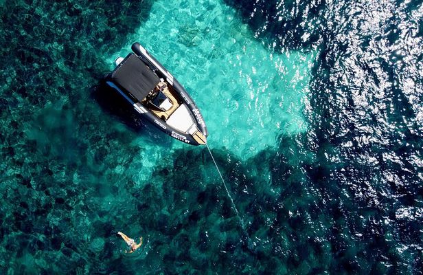Private boat tour Blue Lagoon and 3 Islands from Trogir or Split