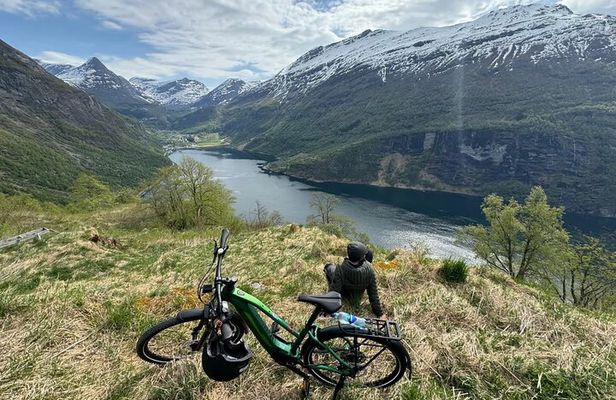 E-Bike Tour in Geiranger