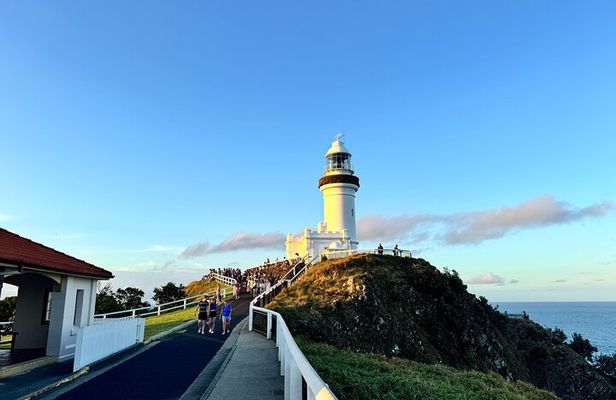 Byron Bay Day Tour: Lighthouse Sunset, The Farm and Hidden Trails