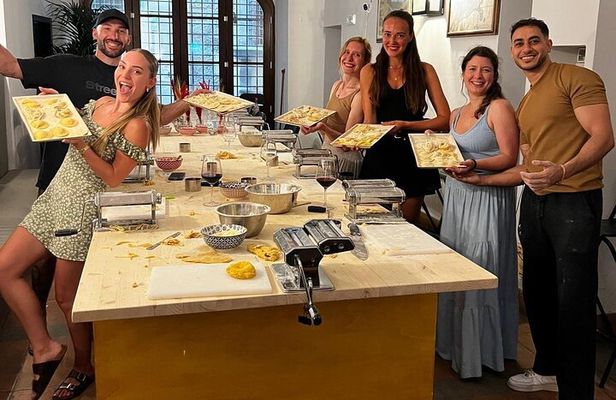 Authentic Pasta Making Class in Florence with a Local Chef