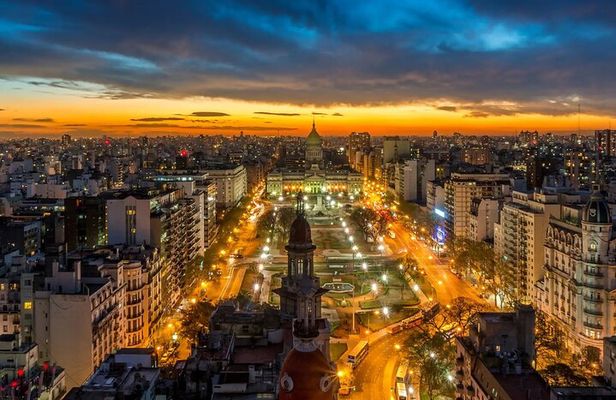 Palacio Barolo Guided Night Tour with Wine