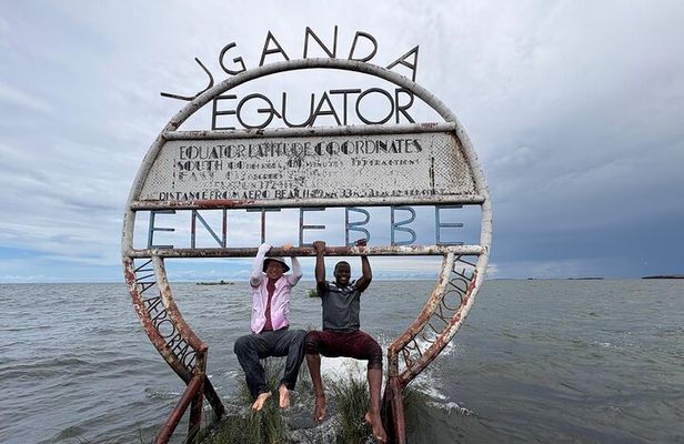 Equator Island tour Entebbe and Lake Victoria exprience.