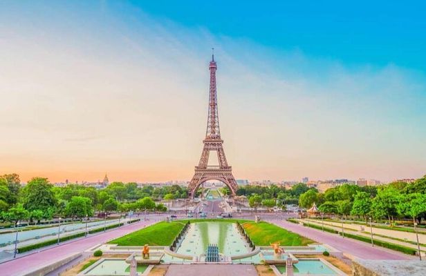 Eiffel Tower Tour by Lift to Second Floor and Optional Summit