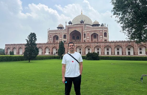 Old and New Delhi Private Heritage Cultural Day Tour