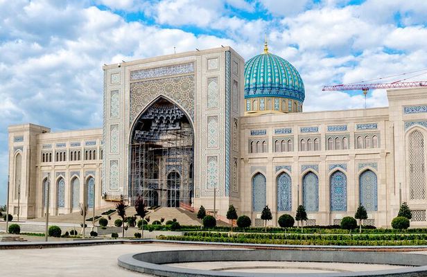 Tashkent Walking & Food Tour: Highlights + Local Flavors