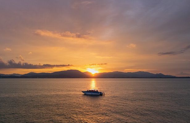 Phi Phi Island Shark spotting sunset tour by Simba Sea Trips