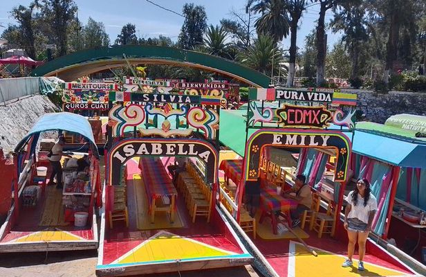 Tour to Xochimilco and Coyoacan and Frida Khalo