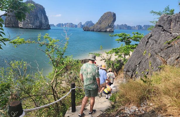 3-Day Hanoi-Ninh Binh-Halong - Lan Ha Bay 5-Star Cruise & Balcony