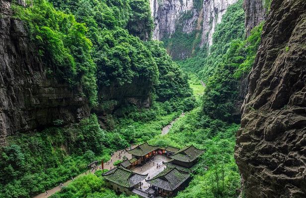 2 Day Wulong Private Tour Impression Show and Cave Hotpot