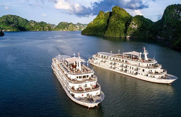 Explore Halong Bay with Paradise Cruise – 2 Days 1 Night Package
