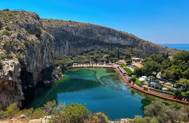 Thermal Lake Vouliagmeni and Beach Private Tour in Athens