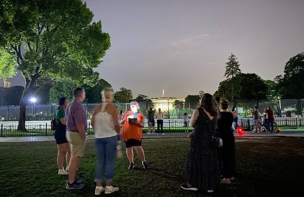 White House at Night: Ghosts & Scandals Adults Only Walking Tour