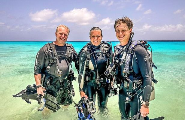 Exclusive Concierge Shore Dive – Small Group Adventure (2+Divers)