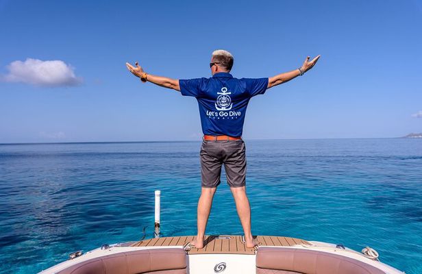 Concierge Two Tank Boat Dive in Bonaire