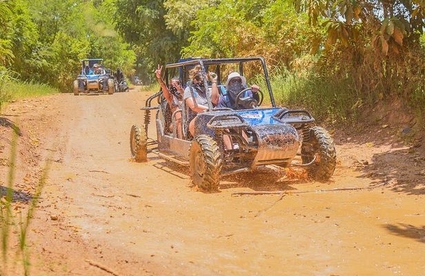 Exclusive Tour EN Buggy and ATV POR la Playa y Cueva EN Punta Cana