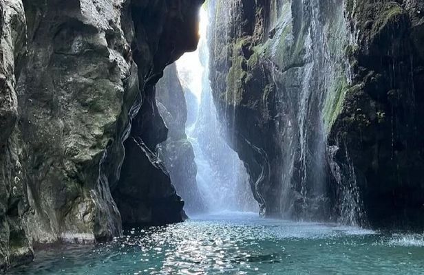 Private Kourtaliotiko Waterfalls & Preveli Beach Tour