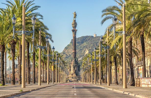 Columbus Monument Access With Barcelona Seaside Guided Tour
