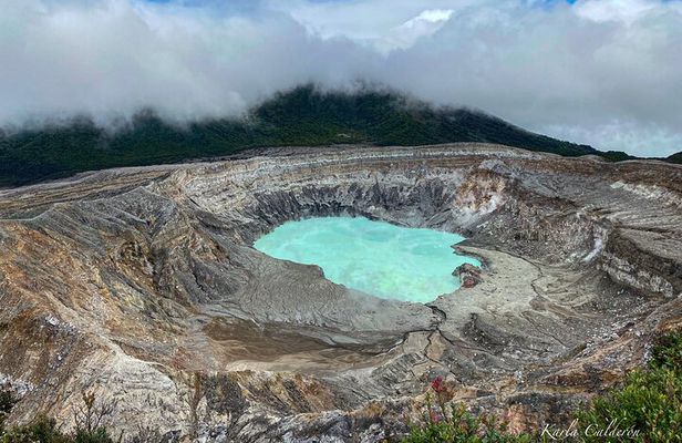 Private Tour to Poás Volcano with Local Strawberry Tasting
