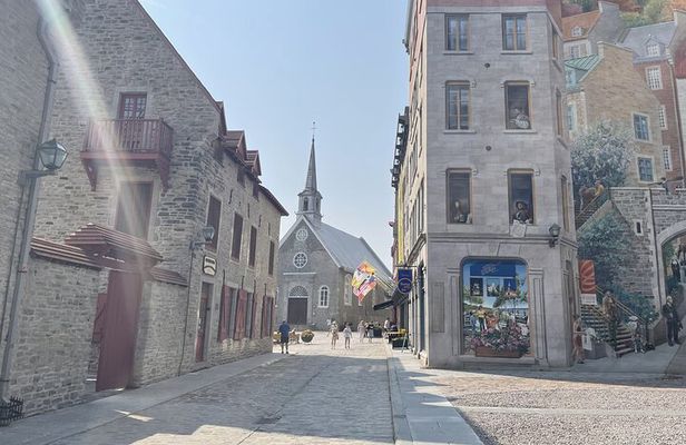 Discover Old Québec and Beyond – 2-Hour Private Driving Tour