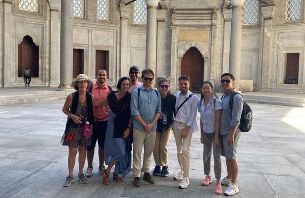 Istanbul Essential Highlights: Hagia Sophia and Cistern and more