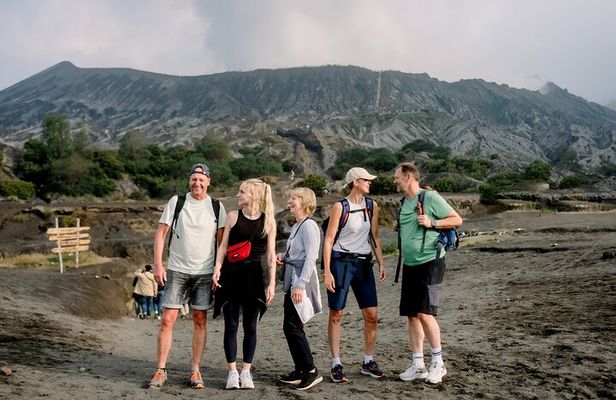 Mount Bromo Private Sunrise Day Tour - From Surabaya or Malang