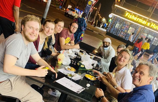 Local Food 6 Tastings Walking in Old Dubai Shopping Boat Ride