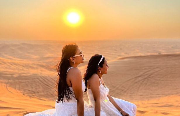 VIP Evening Desert Safari BBQ Dinner and Live Shows