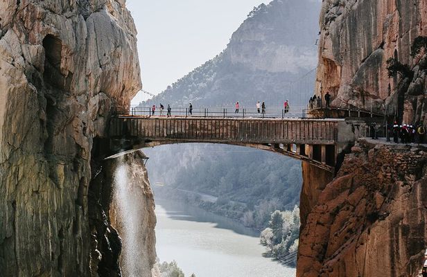 Tickets Caminito del Rey with guided tour from El Chorro
