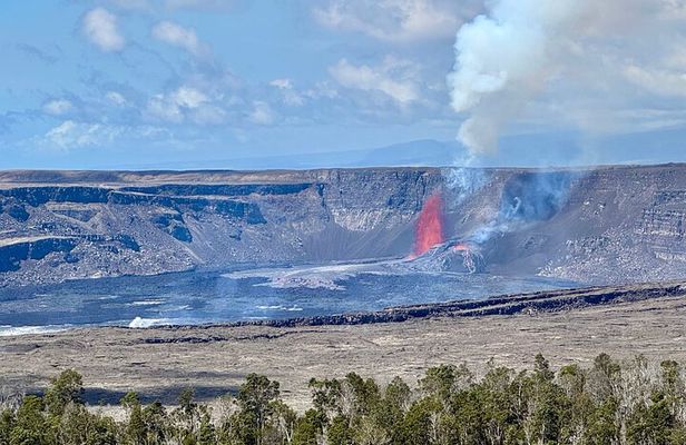 Hawaii Volcanoes National Park and Hilo Highlights Small Group Tour
