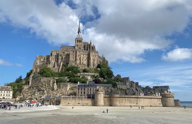 Explore Mont Saint Michel with Guided Tour and Abbey Access