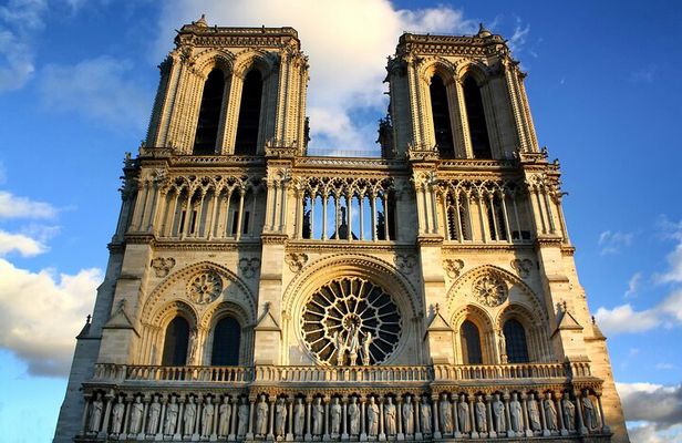 Paris Île de la Cité and Notre-Dame Walking Tour With Crypt