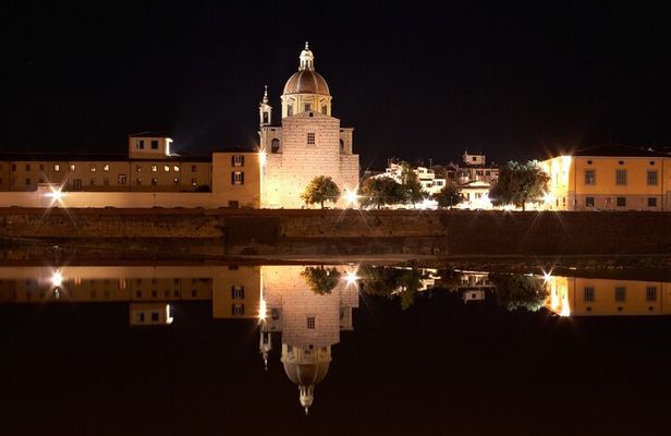 Florence Ghost & Crime Tour: Legends Murders with Tastings & Wine