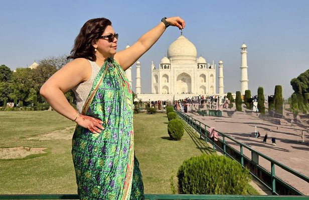 From Delhi: Private Agra & Taj Mahal Tour with 5 * Lunch