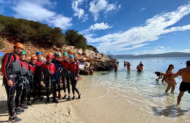 Coasteering adventure in Cala Dragunara and Sardinia
