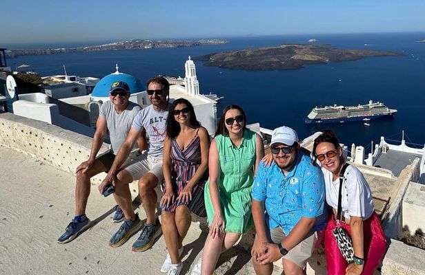 3 Hour Santorini Highlights and Oia Tour For Cruise Passengers